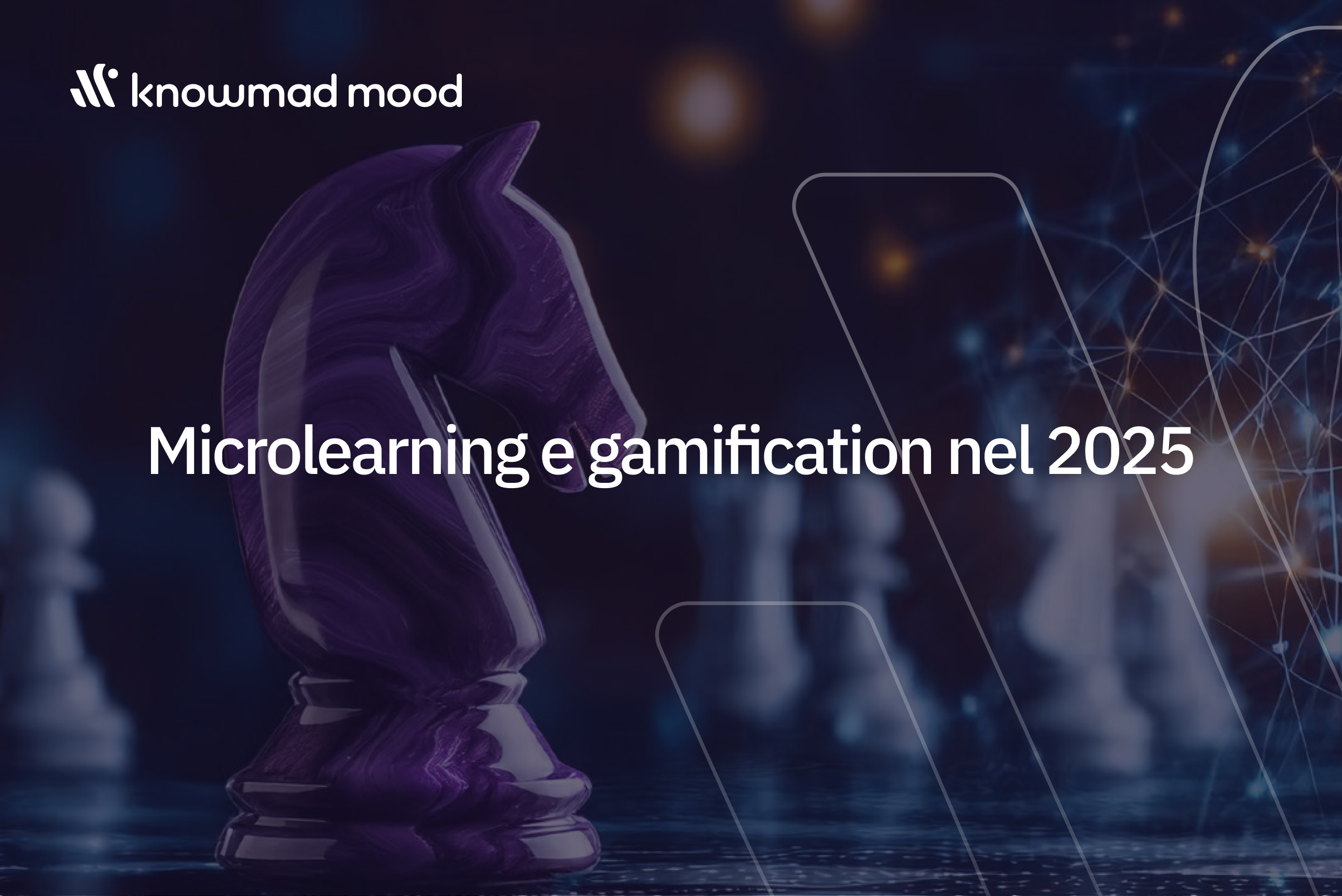 Cavallo degli scacchi viola su una scacchiera con sfondo tecnologico e connessioni digitali, simbolo di strategia e innovazione nella formazione aziendale.