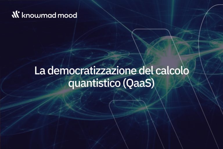 Visualizzazione astratta di particelle quantistiche con il titolo “La democratizzazione del calcolo quantistico (QaaS)” e logo knowmad mood.
